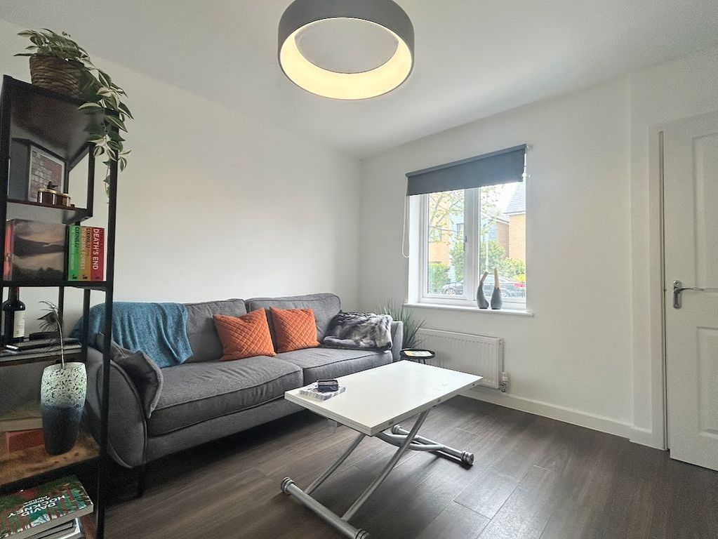 Property photo 2 of 11 Photo 2