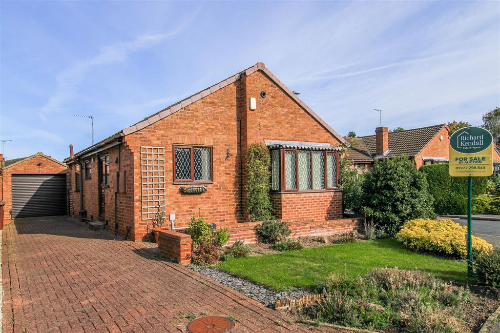 Property photo 1 of 9