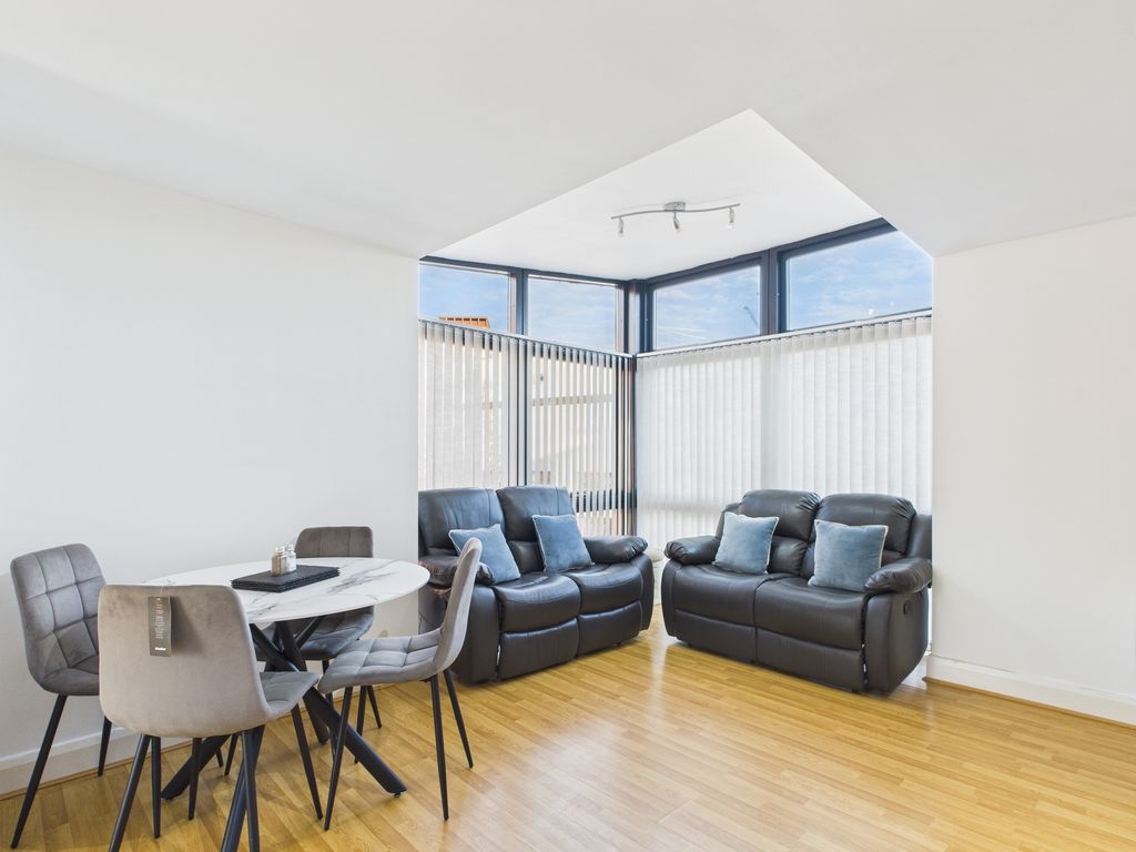 Property photo 1 of 27