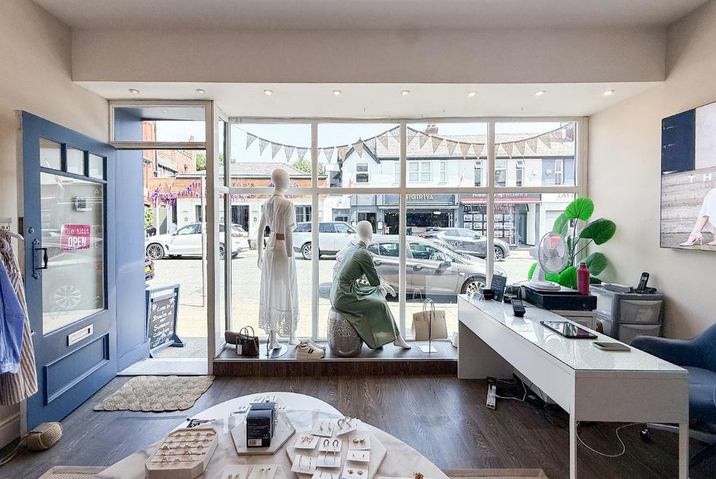 Property photo 2 of 9 Retail Unit To Let In Hale, Cheshire6.Png