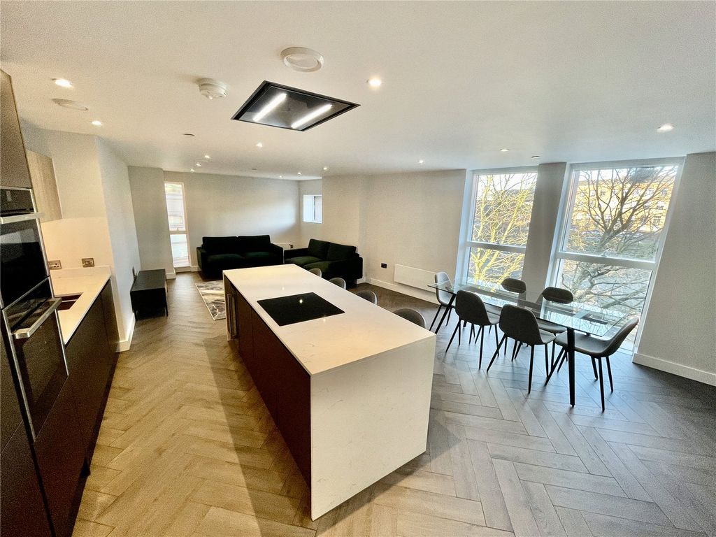 Property photo 2 of 20 Picture No. 01