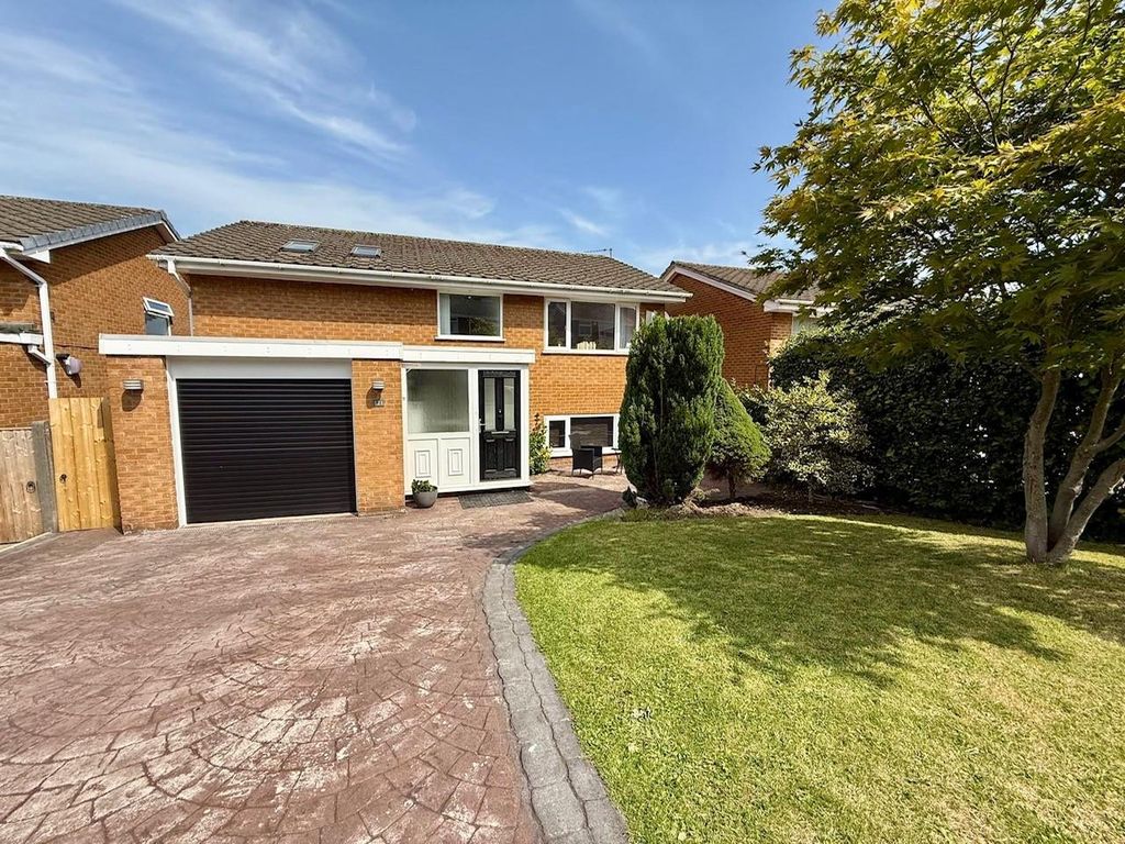Property photo 1 of 18