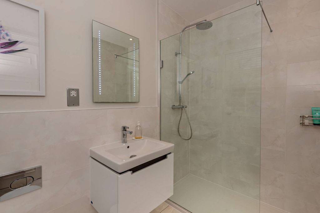 Additional image 18 of 6 bed detached house for saleMonks Walk, Ascot, Berkshire SL5