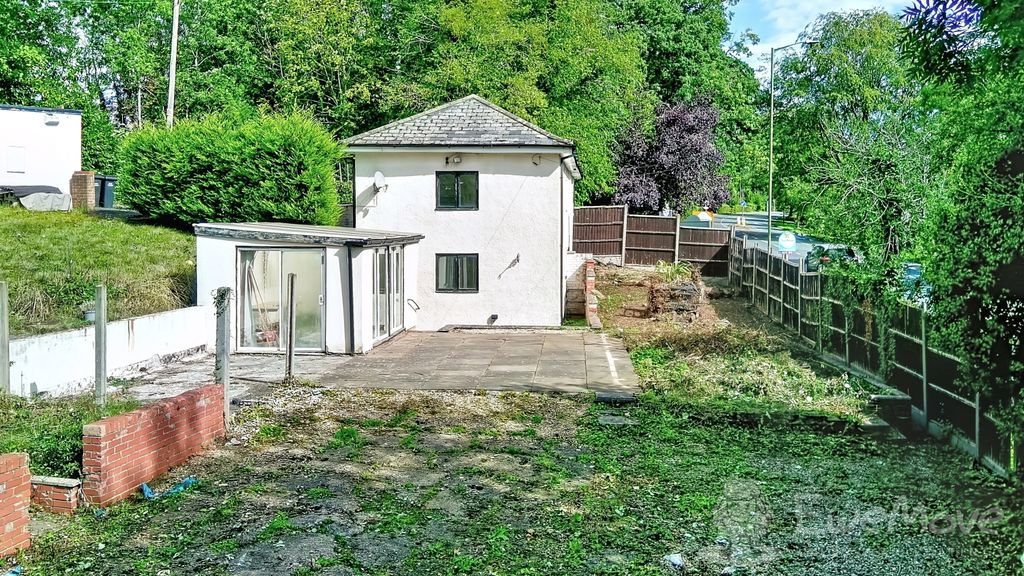 Property photo 1 of 20 View To Side Of House And Garden