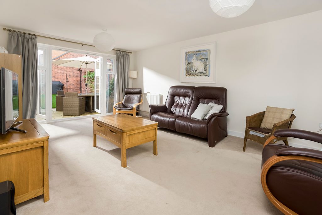 Property photo 3 of 19