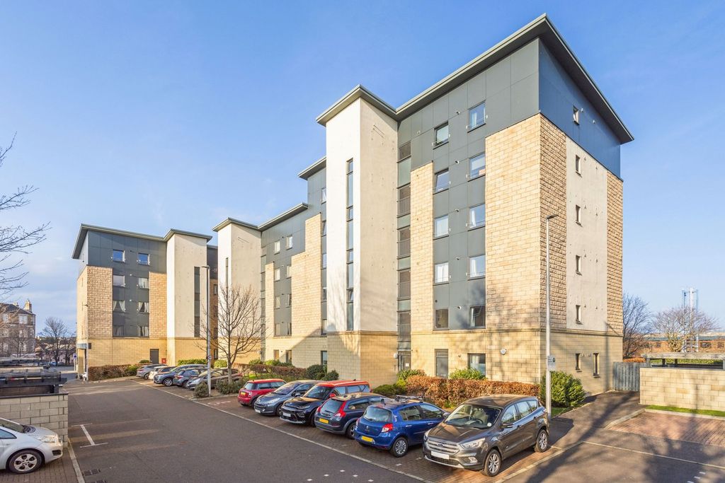 Property photo 1 of 22