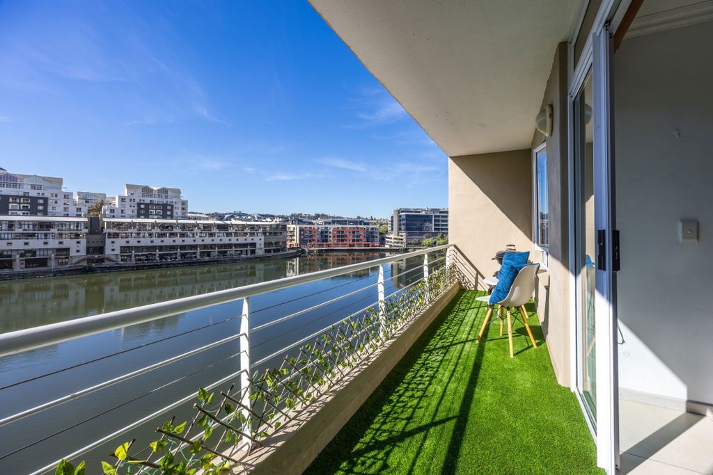 Property photo 3 of 16 Dbv1699355