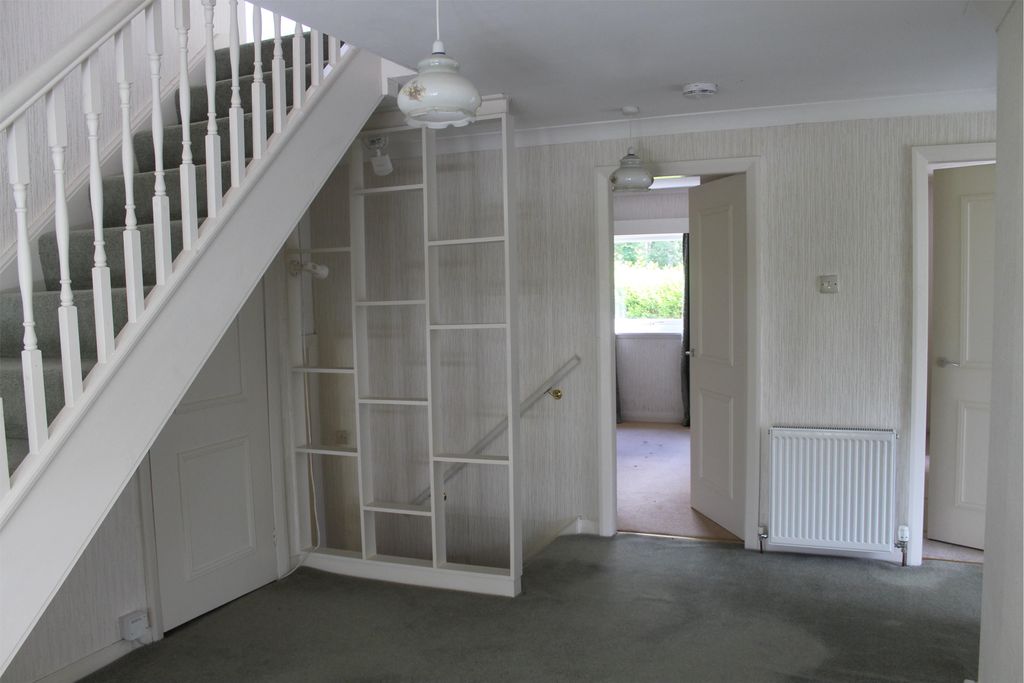 Property photo 2 of 22