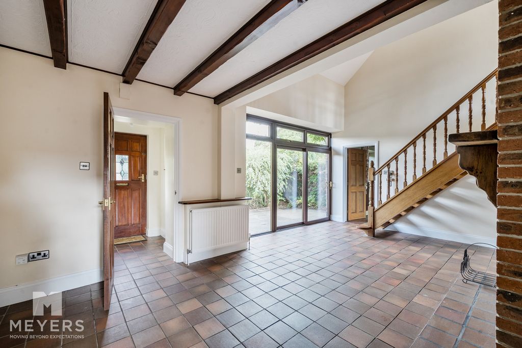 Property photo 3 of 27