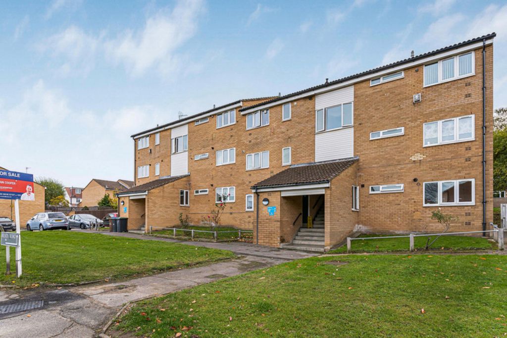 Property photo 2 of 8