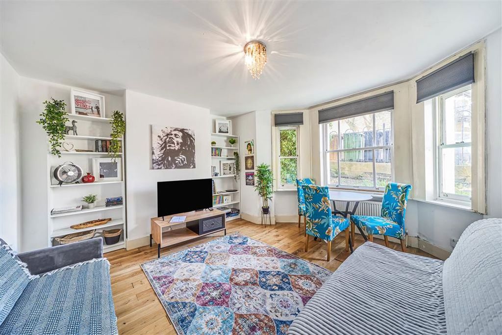 Property photo 2 of 7