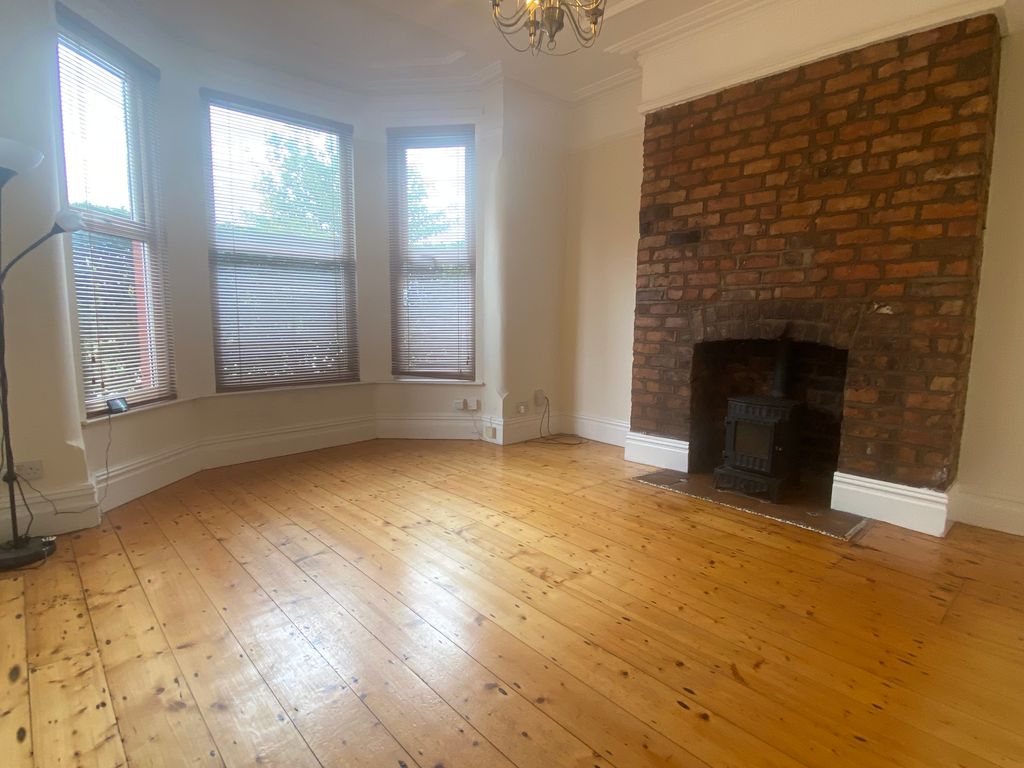 Property photo 2 of 18 Image