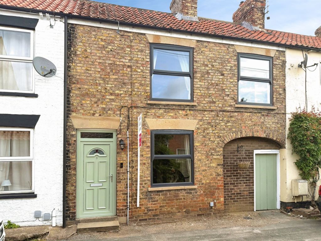 Property photo 1 of 18