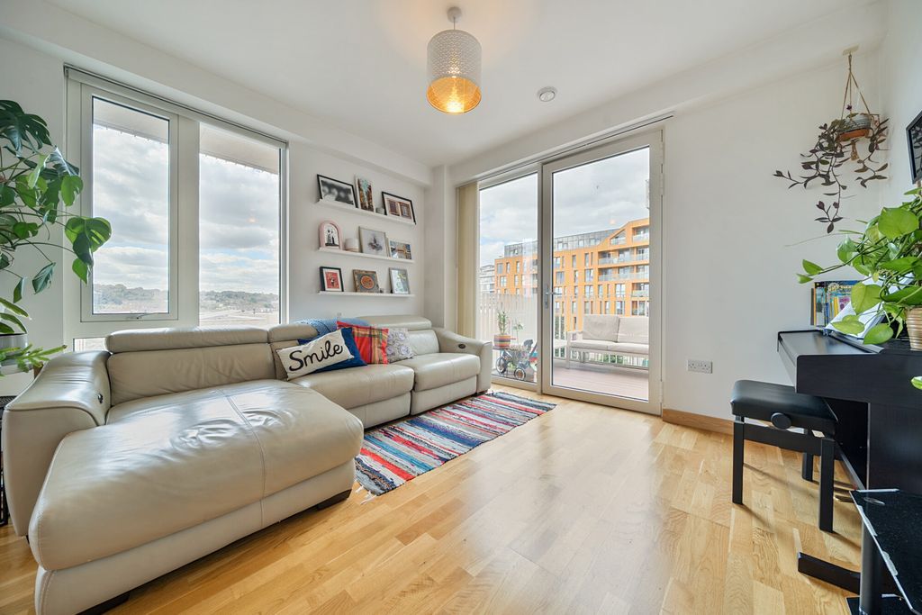 Property photo 1 of 19 6-6A7462Fe89040-1...