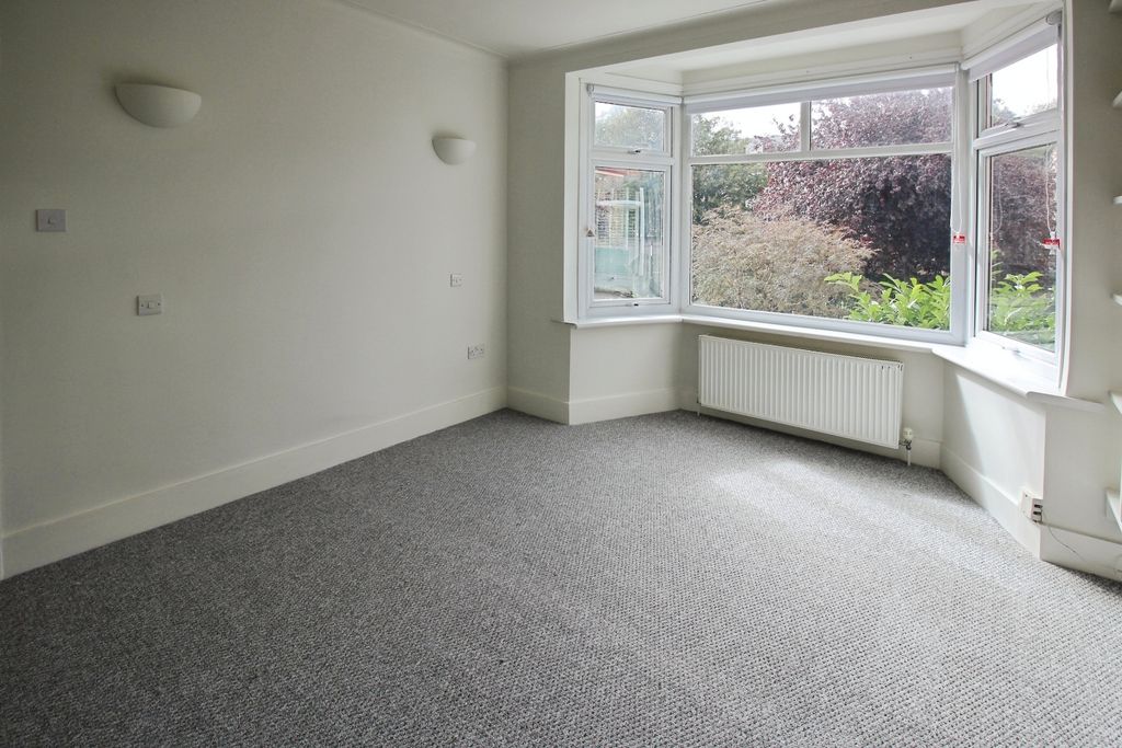 Property photo 3 of 20 Pbox-Bedroom-341803.Jpg