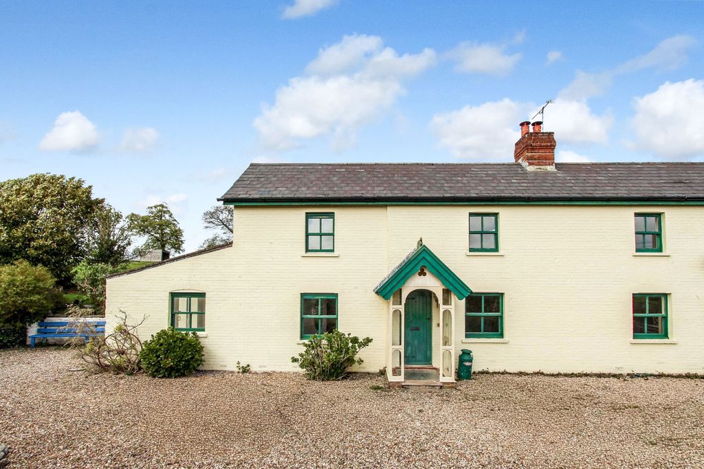 Property photo 1 of 25 Foha
