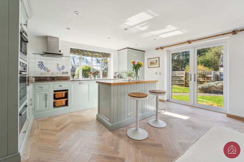 Property photo 2 of 8 Photo 5