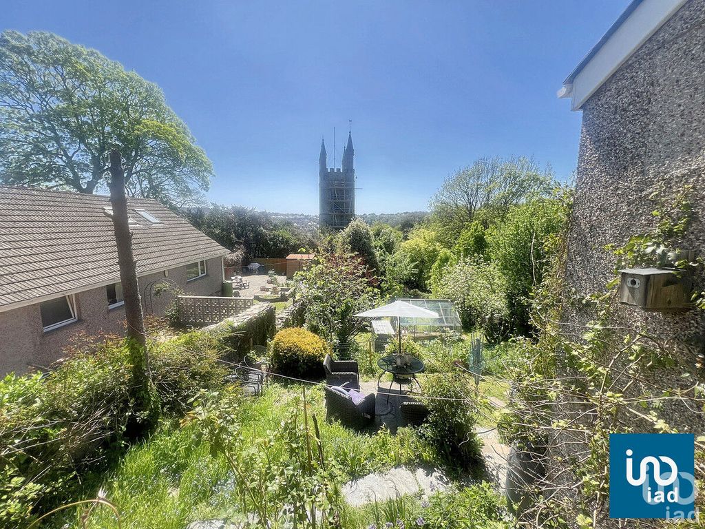 Property photo 3 of 16