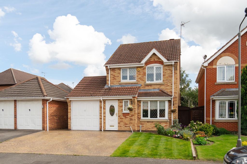 Property photo 1 of 31