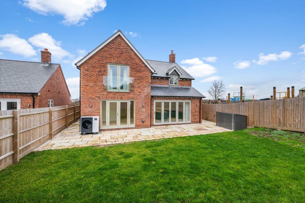 Property photo 3 of 24