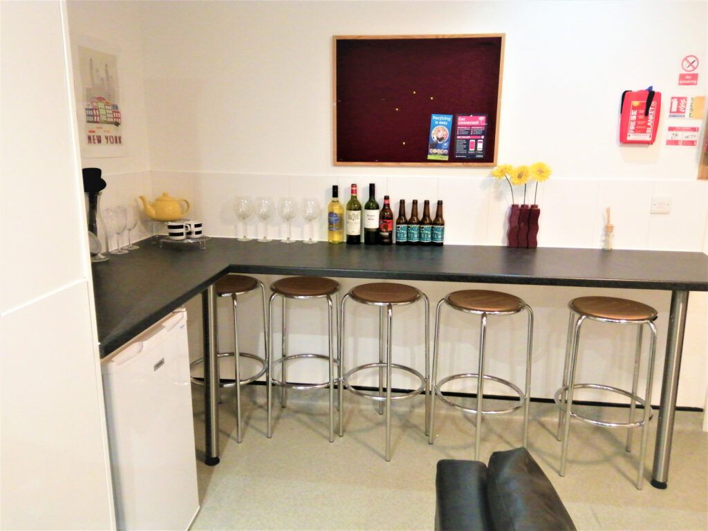 Property photo 3 of 6