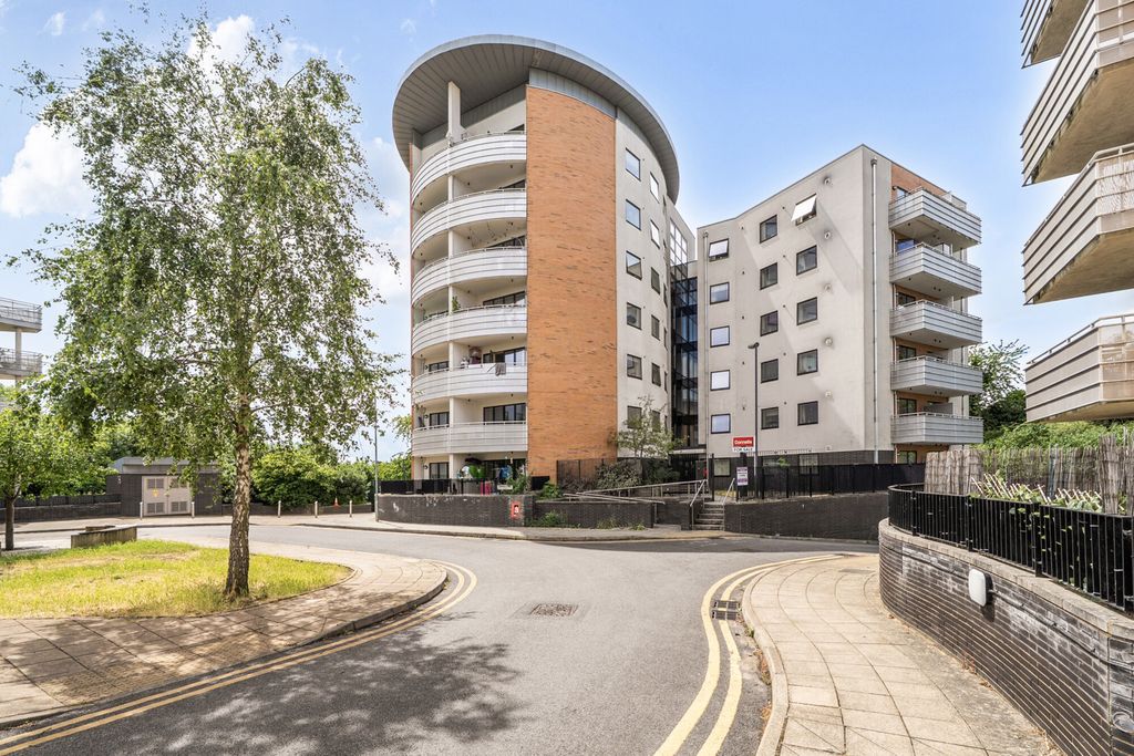 Property photo 1 of 20 1464481-2-6A1ee51...
