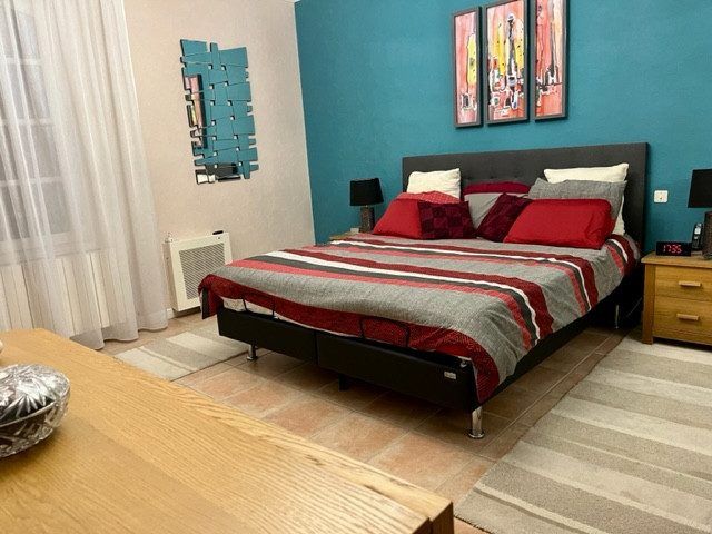 Property photo 3 of 27