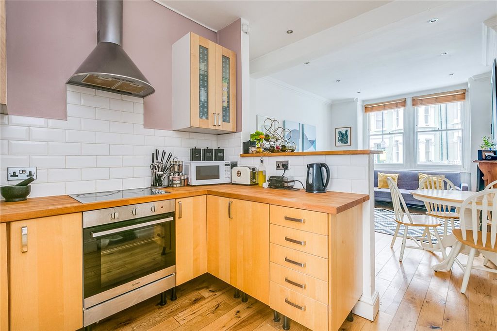 Property photo 2 of 6