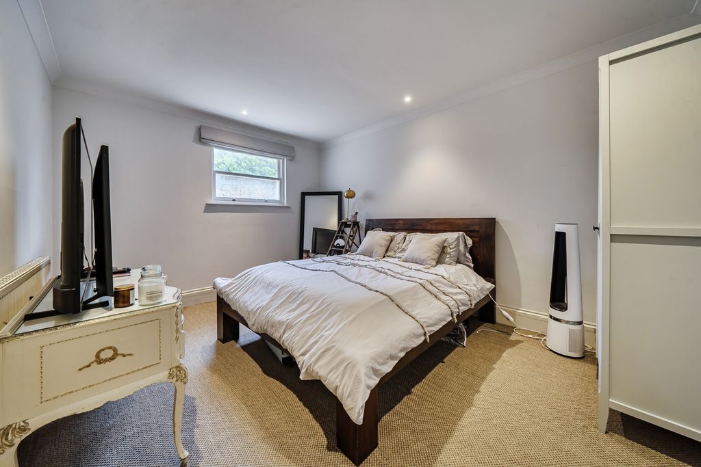 Property photo 3 of 18 1434187-1-69c67F1...
