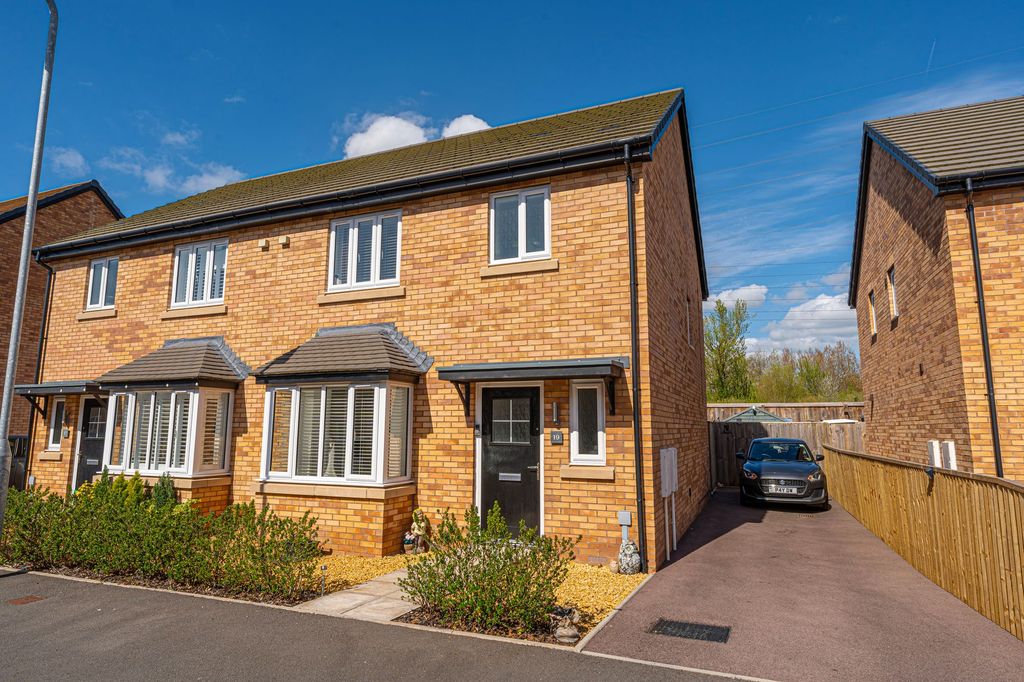 Property photo 1 of 36