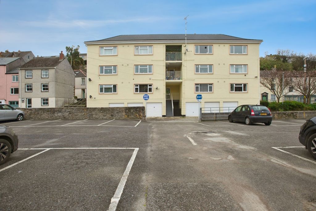 Property photo 1 of 13 Pbox-Img.Jpg