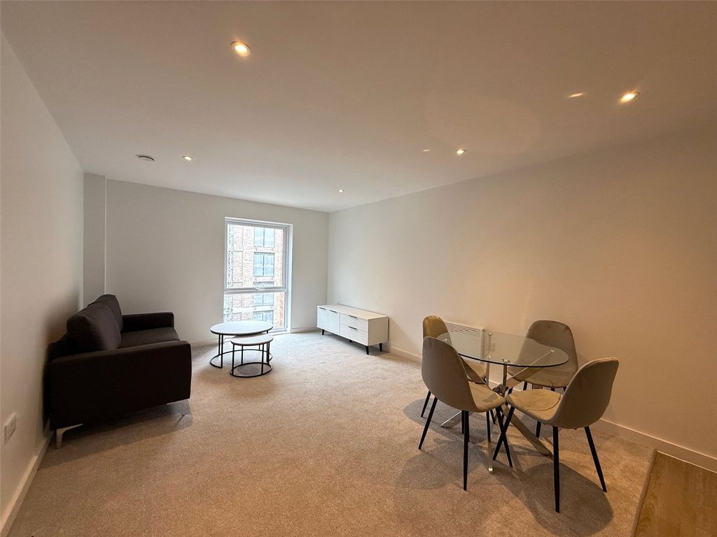 Property photo 1 of 9 Picture No. 08