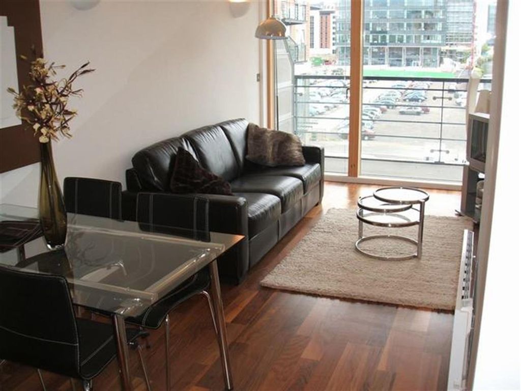 Property photo 2 of 13