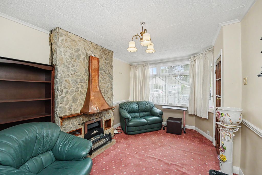 Property photo 2 of 17 Living Room