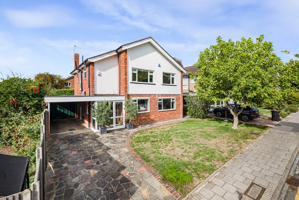Property photo 1 of 38