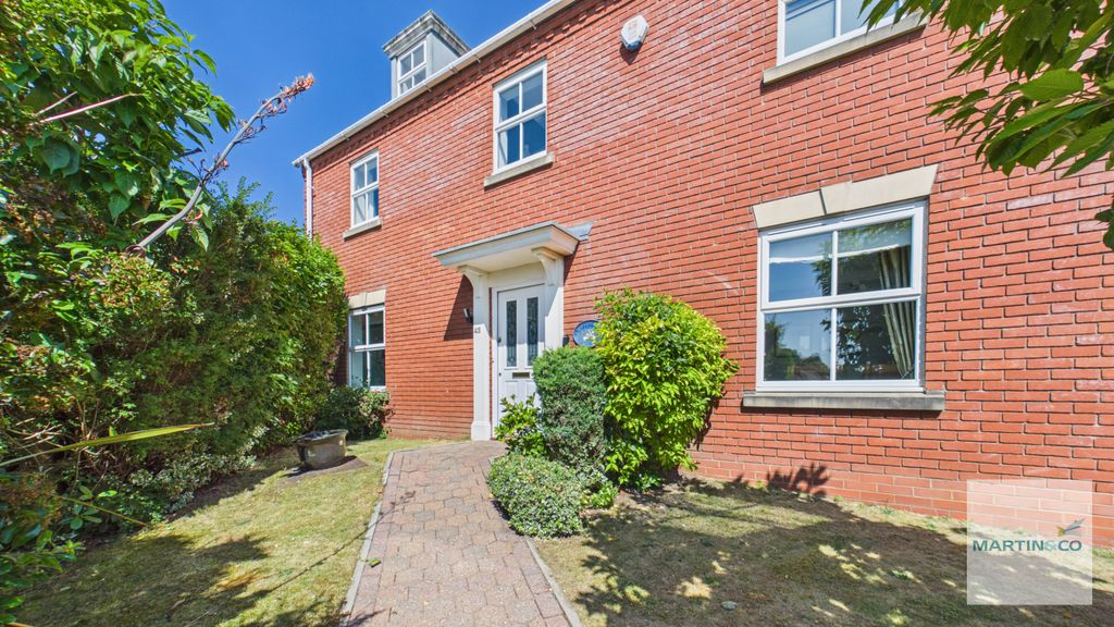 Property photo 1 of 22 Cam03663G0-Pr0285-Still039