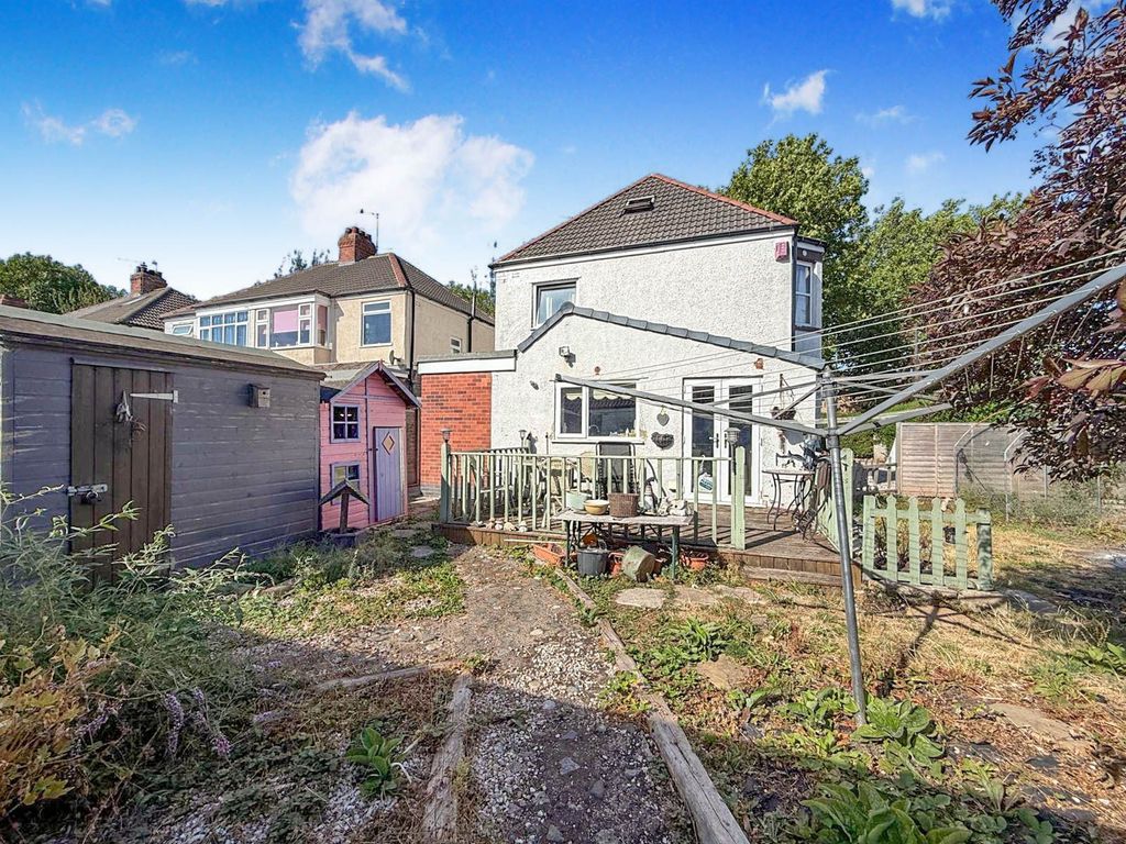 Property photo 2 of 19