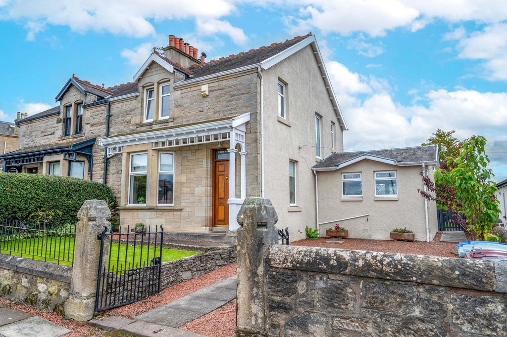 Property photo 1 of 18 Main 10 Chapland Road