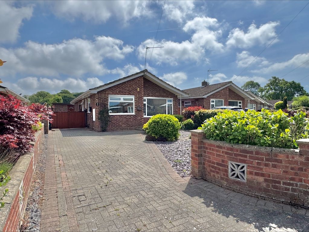 Property photo 2 of 13