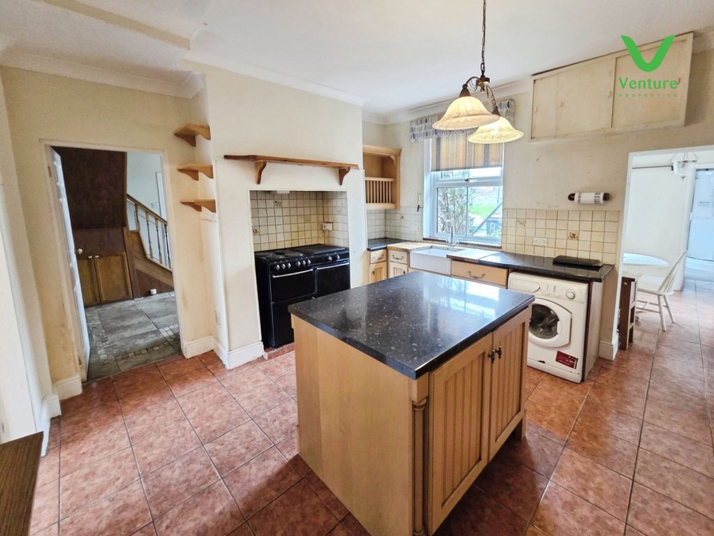 Property photo 3 of 19 Pbox-Img.Jpg