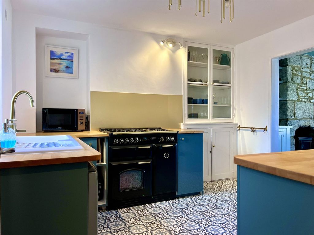 Additional image 25 of 5 bed terraced house for saleFortuneswell, Portland, Dorset DT5