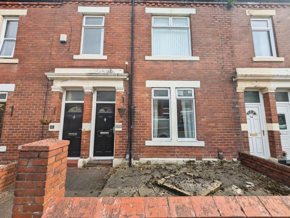 Property photo 1 of 10 Front