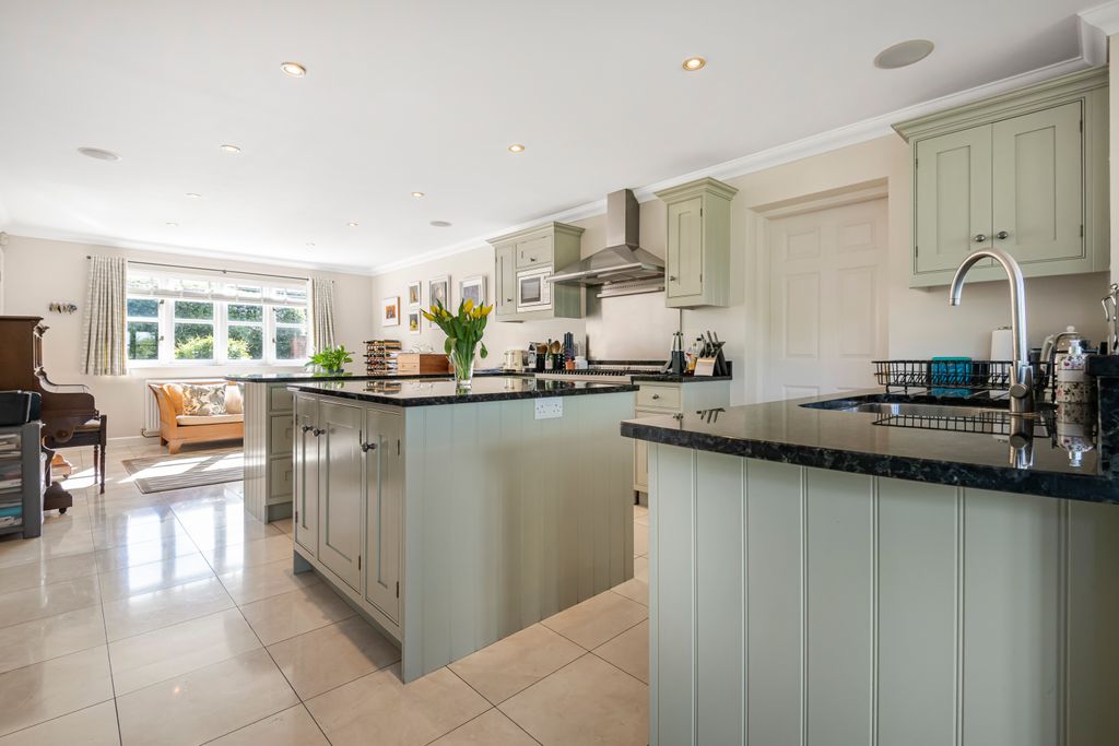 Property photo 3 of 42 Kitchen