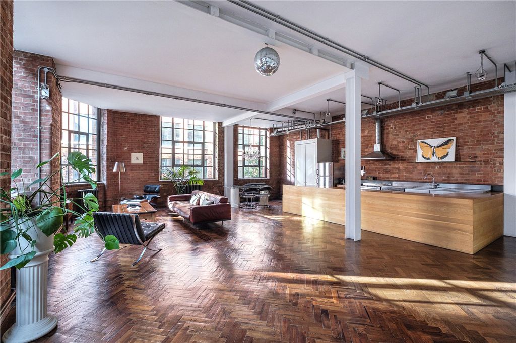 Property photo 1 of 23 Picture No. 22