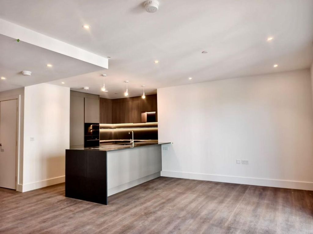 Property photo 1 of 18 Kitchen