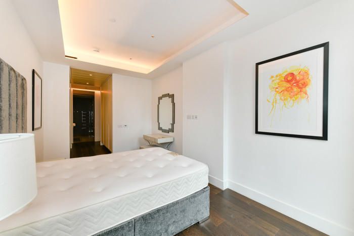 Property photo 1 of 2