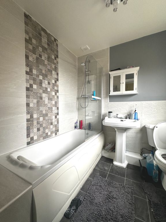 Property photo 2 of 5 Image