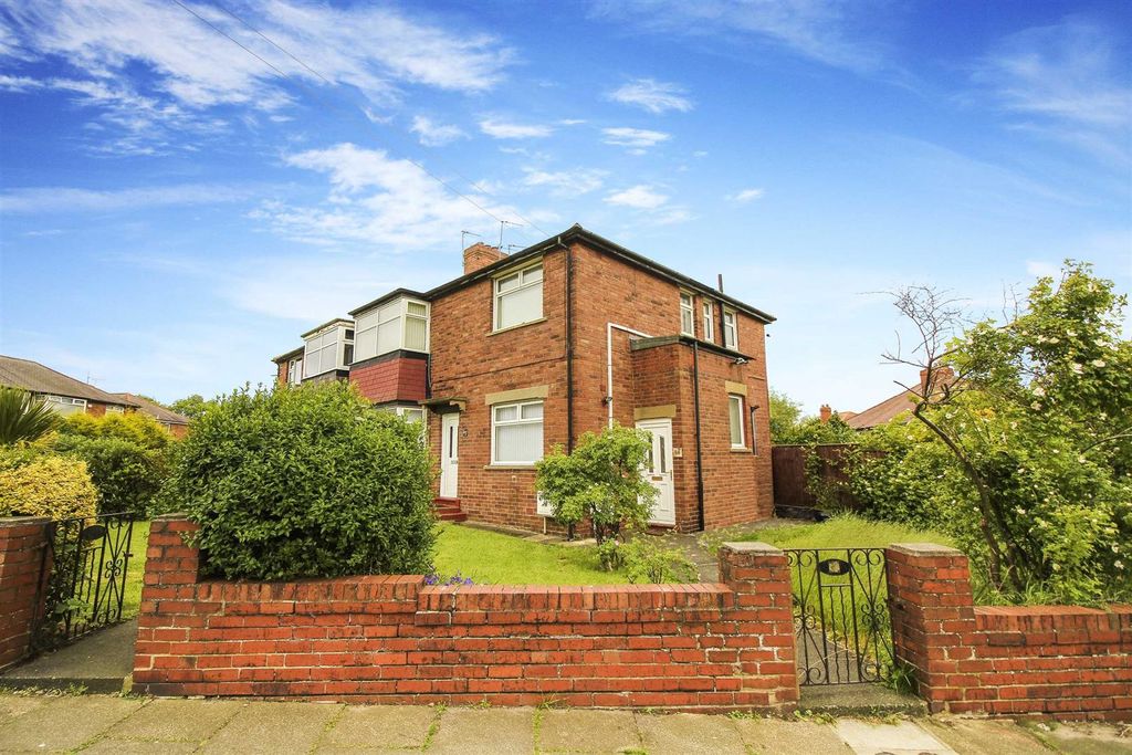Property photo 1 of 7 External