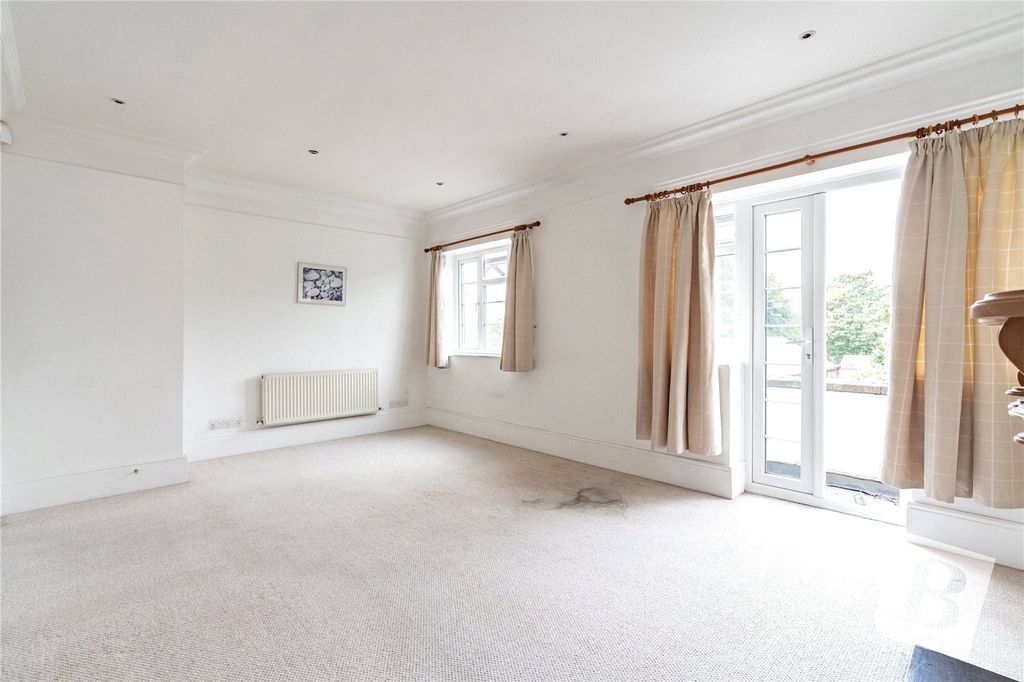 Property photo 3 of 11 Picture No. 11
