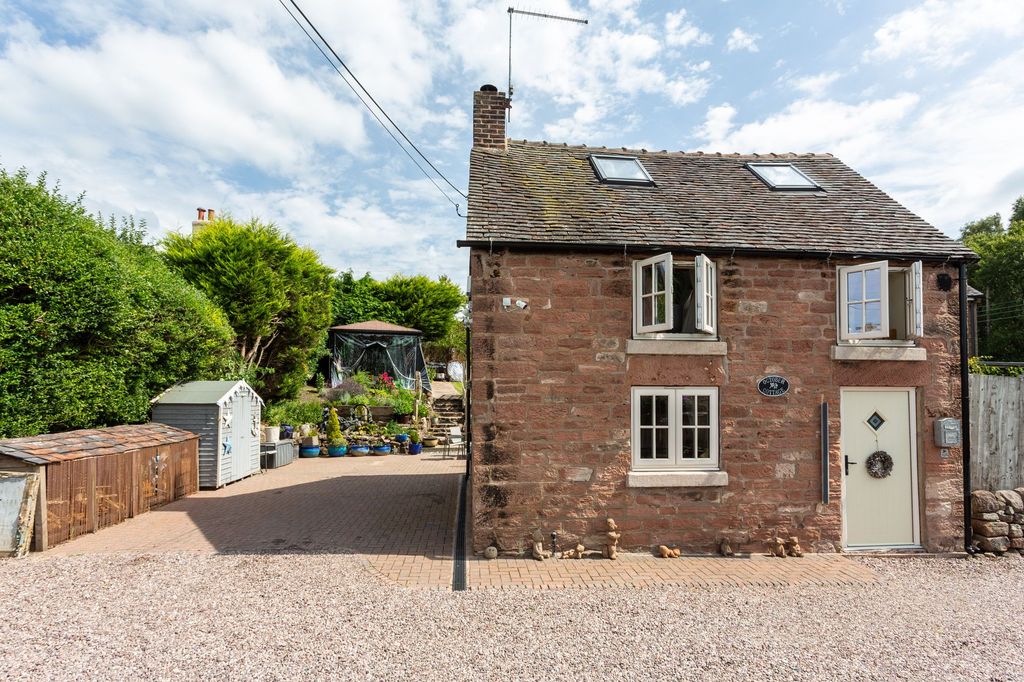 Property photo 1 of 37